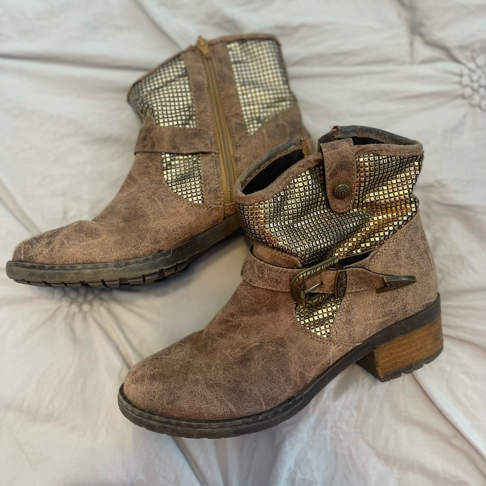 DRY GOODS | stylish booties